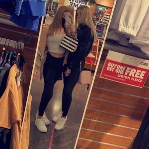 Meet your Posher, Alyah